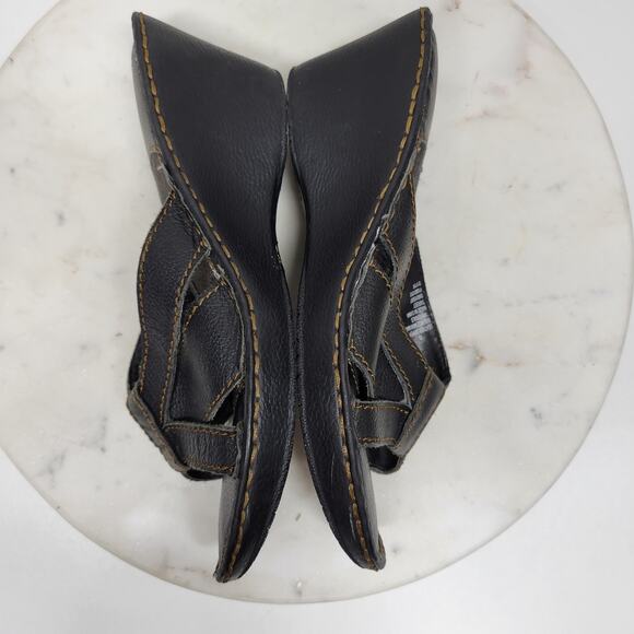 Merona Leather Wedge Sandals Womens 8 Black Stitching Slip on Mules Slides Y2k - Picture 13 of 15